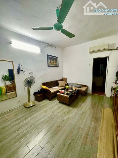 CHÍNH CHỦ BÁN CĂN HỘ TẬP THỂ - TẦNG 2 - 80M2 - 3.15 TỶ - HỒ TÙNG MẬU - 4