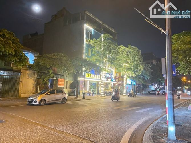 MẶT PHỐ Ô CÁCH,LONG BIÊN 17 tỷ 90m VỈA HÈ KINH DOANH CHO THUÊ ĐỈNH - 4