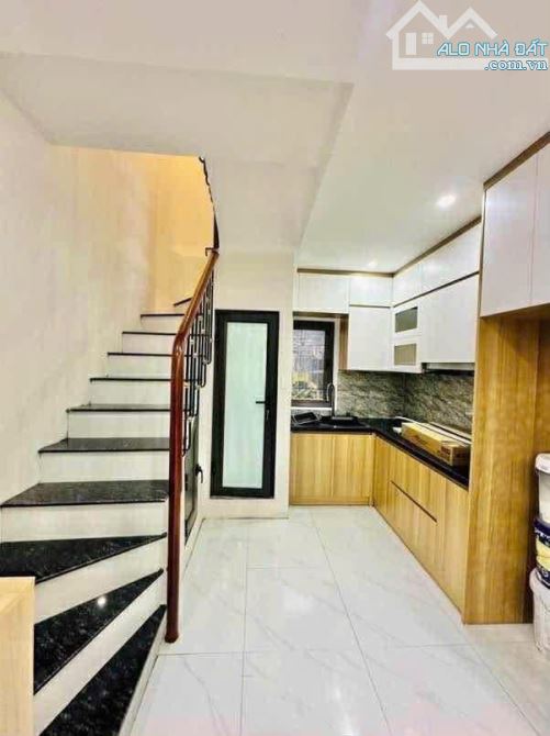 NHÀ ĐẸP LÔ GÓC CỔ NHUẾ - 6 TẦNG 35M - NGÕ THÔNG Ô TÔ ĐỖ - 4