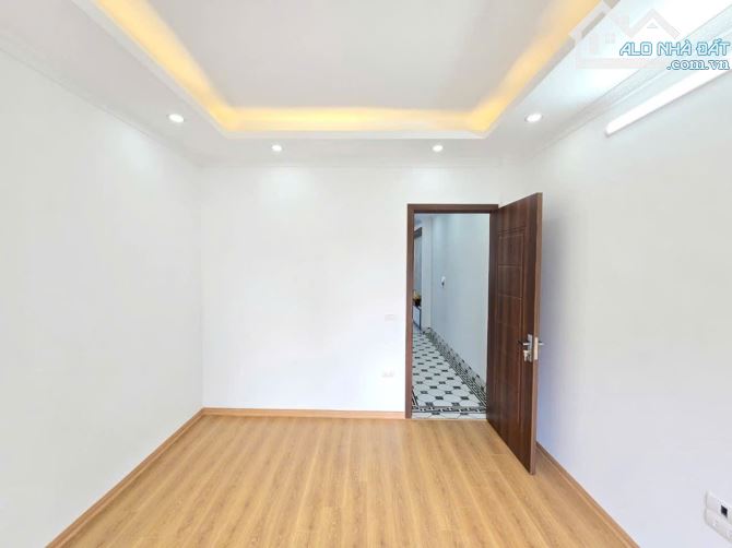 Siêu phẩm nhà đẹp Đông Mỹ 40m 4 t ô tô đỗ trước nhà tiện ích bạt ngàn giá 6.85 tỷ - 4