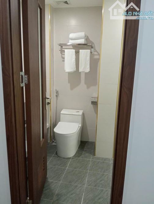 KHÁCH SẠN MẶT PHỐ AN DƯƠNG VƯƠNG - WIU SÔNG HỒNG MÁT MẺ TRONG LÀNH - 4