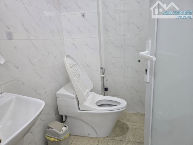 Bán gấp nhà phân lô dự án 90 Nguyễn Tuân 6 tầng, 8 phòng ngủ, nội thất cao cấp, 39.5 tỷ - 4