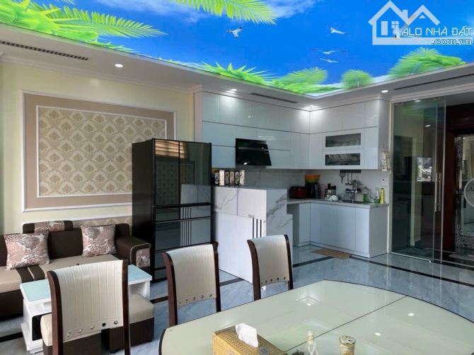 BÁN NHÀ TRUNG TÂM HAI BÀ TRƯNG - NHÀ MỚI ĐẸP - Ô TÔ VÀO NHÀ - DIỆN TÍCH 83M2 GIÁ 17.8 TỶ - 4