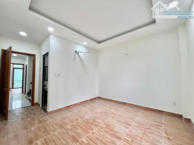 Nhà 5 TẦNG - 1/ngắn HÀ HUY GIÁP , Quận 12 - DT 4x16- đường nhựa 12m - chỉ 5.7 tỷ - 5