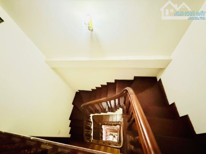 Bán nhà Nguyễn Chí Thanh, 50m2 x 5T, MT 4,3m. Vỉa hè oto tránh. KD đẳng cấp. 24,8 tỷ (TL). - 5