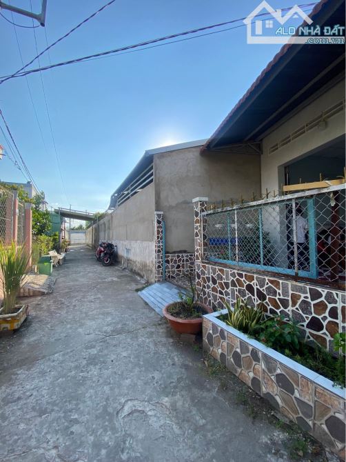 Ngộp bán gấp nhà c4 Giồng Cát - Củ Chi, 110m2, Sổ hồng riêng , giá 795 triệu - 5