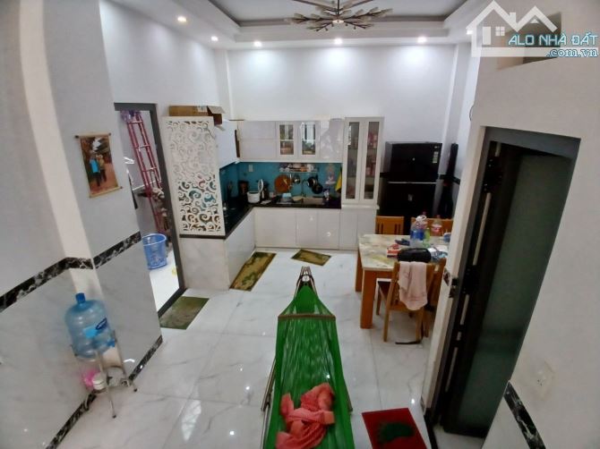 BÁN NHÀ HẺM NHỰA 6M HOÀNG HOA THÁM  PHƯỜNG 7, BÌNH THẠNH 4x18m, 4 TẦNG GIÁ CHỈ 10,X TỶ - 5