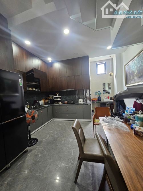 Bán nhà Phạm Phú Thứ P10 Tân Bình ô tô ngủ trong nhà 56M2 2 Tầng mới đpej 8 tỷ 7 - 5