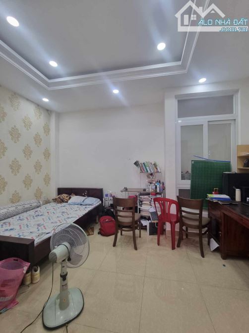 Nhà 4 tầng Đường số 2, Trường Thọ, Thủ Đức. Gồm 6 phòng thu nhập 20triệu/tháng - 5