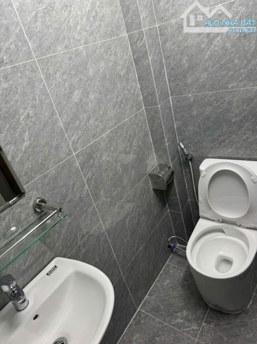 Bán căn nhà 4.5 tầng khu xóm trung, Văn Cao - 5