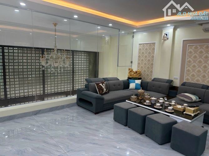 BÁN NHÀ TRUNG TÂM HAI BÀ TRƯNG - NHÀ MỚI ĐẸP - Ô TÔ VÀO NHÀ - DIỆN TÍCH 83M2 GIÁ 17.8 TỶ - 5