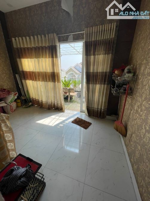 BÁN NHÀ 3 TẦNG GẦN Đ. DƯƠNG CÁT LỢI - HẺM XE HƠI TỚI NHÀ NHỈNH 6 TỶ - SỔ HỒNG RIÊNG, - 6