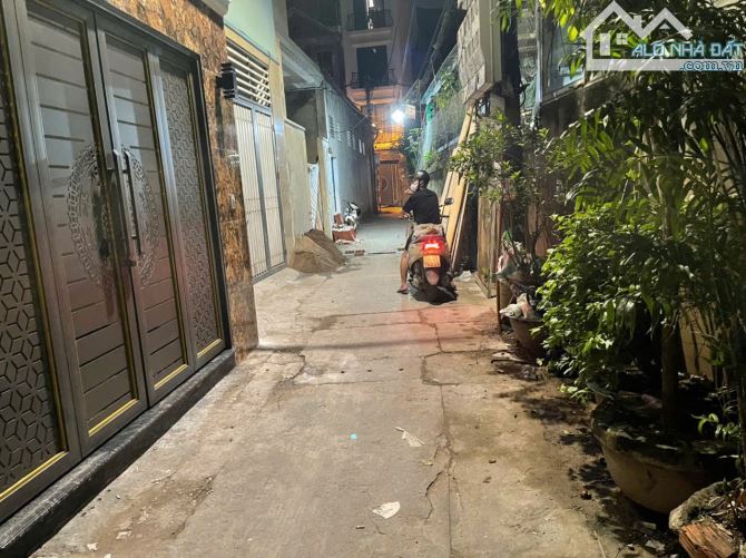🧨🧨🧨NHÀ CỔ NHUẾ GIÁ MỀM - NHÀ MỚI - NGÕ RỘNG - FULL NỘI THẤT - 48M2 - 4 TẦNG - 9.5TỶ - 6