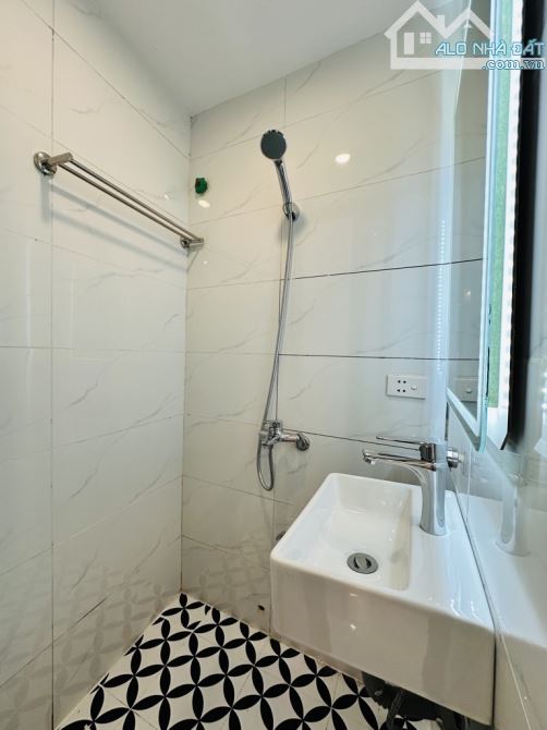 3.225 tỷ bán căn hộ tập thể Quỳnh Mai diệntích 70m2, căn hộ thiết kế 3 phòng ngủ, đầy đủ n - 6