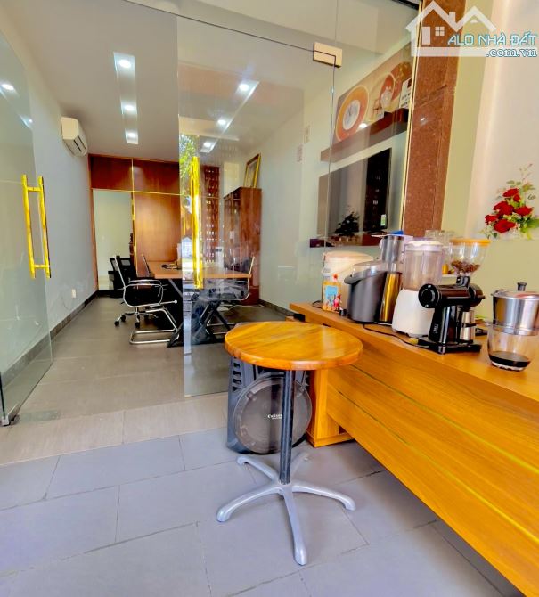 BIỆT THỰ COMPOUND NGAY GLOBAL CITY - CAO TỐC - ĐỖ XUÂN HỢP - 180M2 - 4 TẦNG ĐÚC MỚI - 6