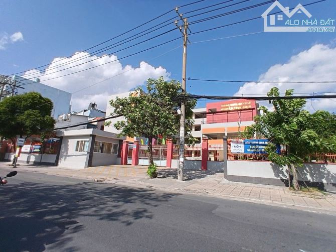 Nhà bán: đường Trần Văn Kiều. Q6. DTSD 62m2. 4 tầng. Giá 8,9 tỷ - 6