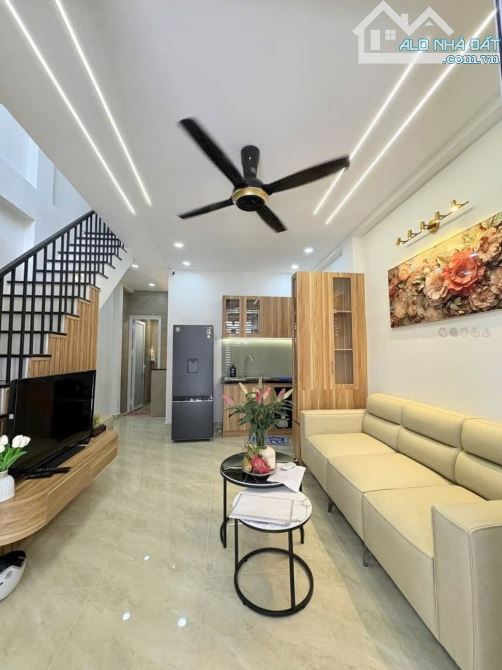 Bán nhà hẻm 4m thông Vườn lài , tân thành , TP (4x10) 1 lầu 5.79 tỷ TL - 6