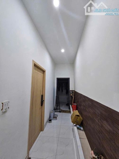 Cần bán gấp nhà 1 trệt 1 lầu tại Lộc An Long Thành 2tỷ5 - 6
