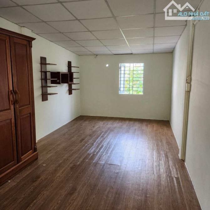 Nhà 2 tầng, sổ vuông vắn, Dt: 63 m2 công nhận đủ, chỉ 4,9 tỷ  TL - 6