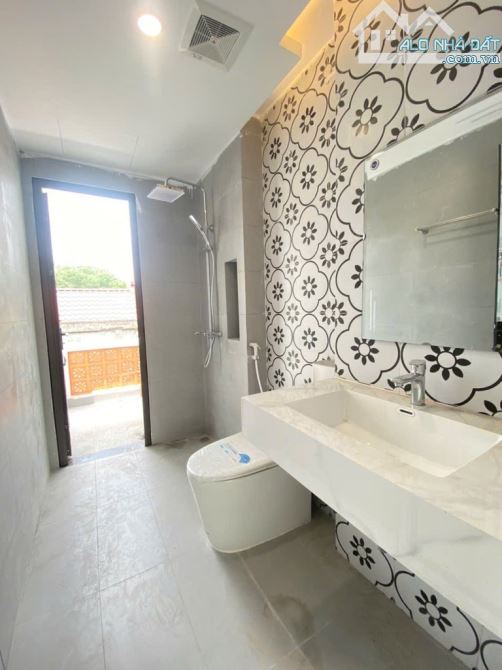 BÁN NHÀ DÂN XÂY NGUYÊN KHÊ Ô TÔ ĐỖ CỬA 40M2 MT5 GIÁ 4.55 TỶ - 5