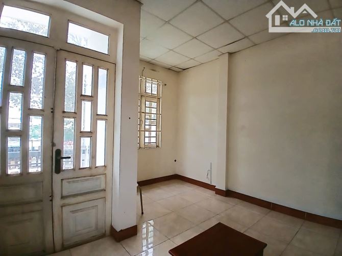 BÁN CĂN NHÀ PHỐ DĨ AN NGAY CHỢ, NGANG 5.5M 139M2 2 TẦNG, GIÁ CHỈ 7 TỶ THƯƠNG LƯỢNG - 7