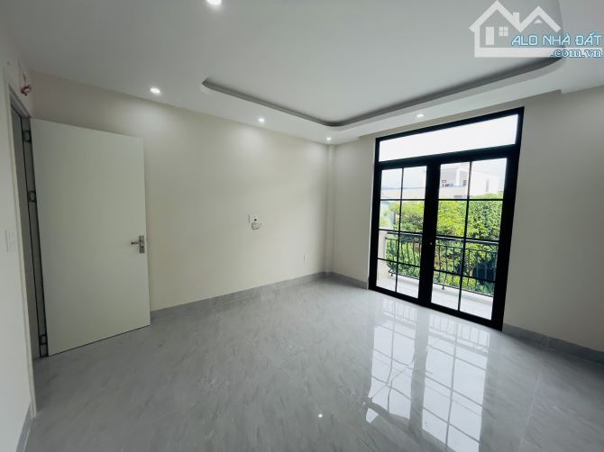 Bán nhà 4 tầng Trần Nhân Tông, Nam Sơn, Kiến An 55-64m giá từ 3,05 tỷ - 7