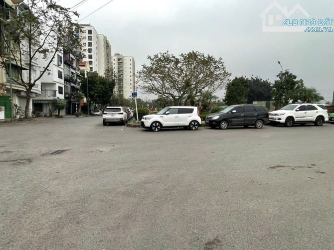 BÁN NHÀ MỚI NGUYỄN VĂN CỪ – GARA Ô TÔ – TRUNG TÂM – 37M2 CHỈ 13,8 TỶ - 8
