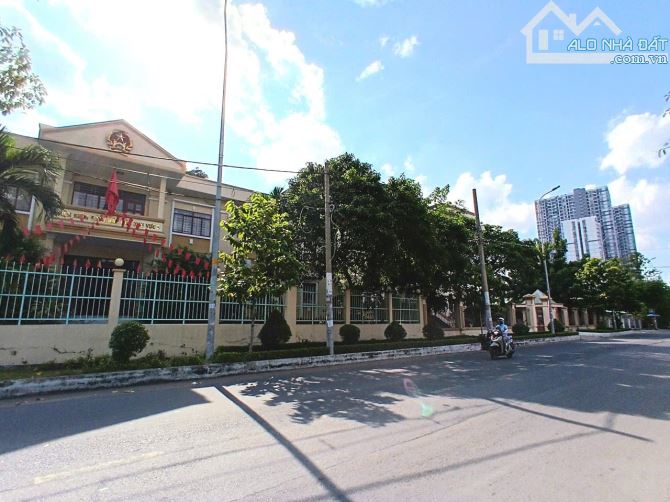 Nhà bán: đường Trần Văn Kiều. Q6. DTSD 62m2. 4 tầng. Giá 8,9 tỷ - 8