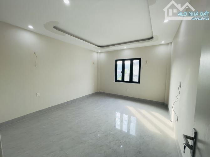 Bán nhà 4 tầng Trần Nhân Tông, Nam Sơn, Kiến An 55-64m giá từ 3,05 tỷ - 8