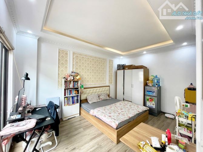 ĐỘI CẤN, 2 MẶT NGÕ 30m RA PHỐ, TÒA CĂN HỘ 7 TẦNG TM, THU 70 Tr, 60m MT 5m 18.5 Tỷ - 9