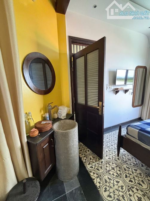 Villa mt Nguyễn Tri Phương - ngay ven sông lớn Thu Bồn cần bán - 9