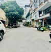 Bán nhà phố Lê Quang Đạo Nam Từ Liêm xe contener đỗ cửa, 120m, lô góc mt 22m.