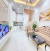 NHÀ ĐẸP TÔN ĐỨC THẮNG - CỰC THOÁNG - FULL NỘI THẤT XỊN - CÓ SÂN ĐỂ XE - Ở SƯỚNG.