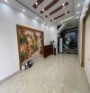 Cho thuê nhà mặt phố Văn Cao, DT: 85m2, 4 ngủ khép kín.