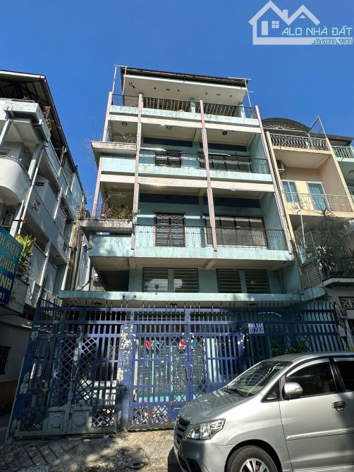 Hàng hiếm có 102 MT Nguyễn Tiểu La P8 Q10. DT 8x13m 5 tầng giá 25 tỷ