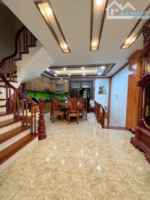 Bán nhà Vạn Phúc 80m x vài bước ra phố, mặt tiền khủng, vài bước ra phố, giá chỉ 10 tỷ