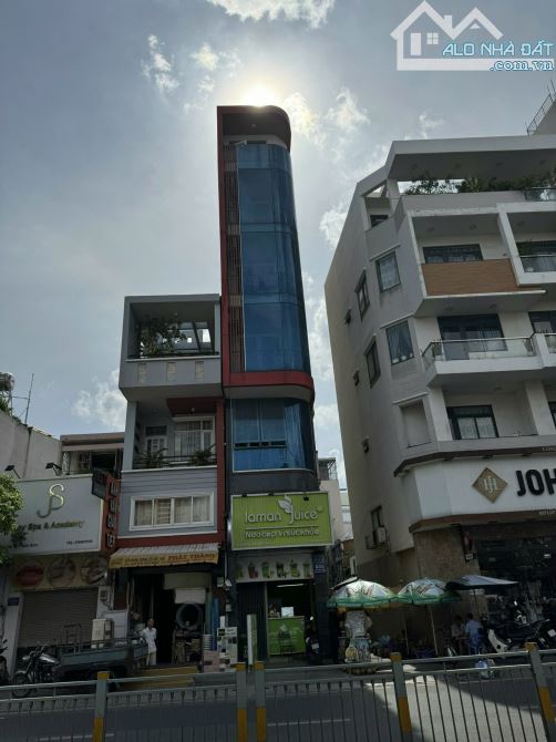 Góc 2MT Lũy Bán Bích phường Phú Thạnh, Quận Tân Phú.DT 4x17m trệt 6 lầu, giá 20 tỷ