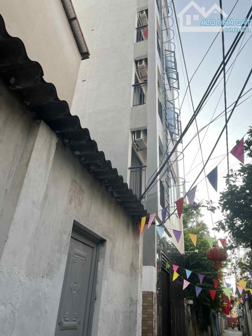 ĐỒNG NGẠC  BĂC TỪ LIÊM 8,5 TỶ 50m 5 TẦNG LÔ GÓC 3 THOÁNG Ô TÔ TRÁNH THANG MÁY
