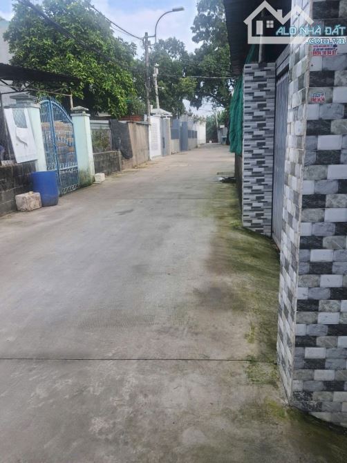 NHÀ CẤP 4 MỚI TINH DIỆN TÍCH KHỦNG GIÁ ĐẦU TƯ TÂN HIỆP HÓC MÔN  HXH 4 M.