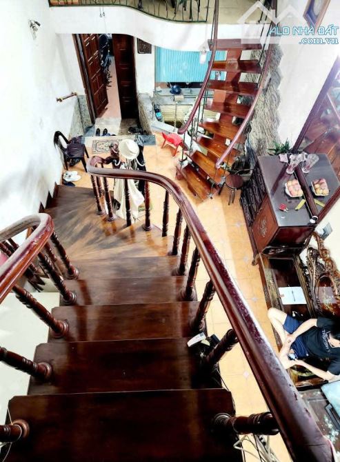 Hàng hiếm PHỐ Vương Thừa Vũ,Thanh Xuân 51m2, 5 tầng giá 14  tỷ, ô tô đỗ.