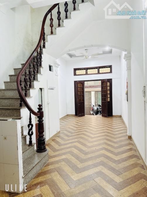 BÁN NHÀ TRẦN KHÁT CHÂN- Q.HBT-GẦN NGÃ TƯ PHỐ HUẾ- NGÕ THÔNG KD-49m2-4TẦNG - MT 4m 12.6 TỶ