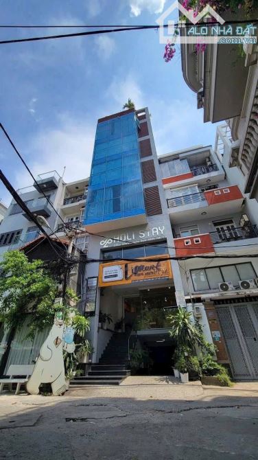 Bán toà nhà căn hộ dịch vụ đường Nguyễn Thị Minh Khai, P Đakao Quận Nhất 2 mặt tiền