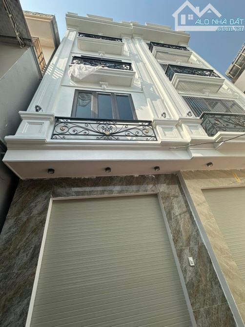 Nhà đẹp Yên Nghĩa, ngõ thông, ô tô qua cửa. Dt 32m2x4 tầng. Giá 3,65 tỷ