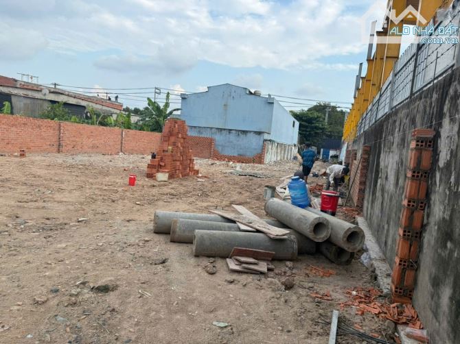 Đất 6x70m Nở Hậu 14.5m Mặt Tiền Đường Nguyễn Văn Bứa Hóc Môn Giá 13.5 Tỷ TL