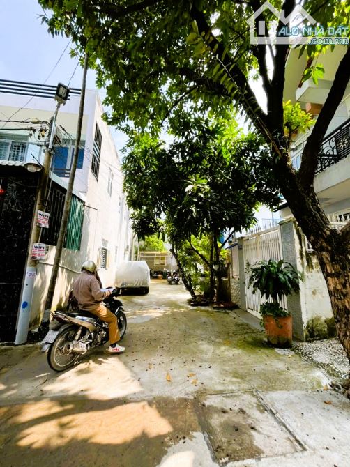 Nhà rộng 5x23m vuông vức, Ô tô 7C ngủ sân, đườngsố 6, Long Trường, Q9 - Chỉ 4.99 tỷ