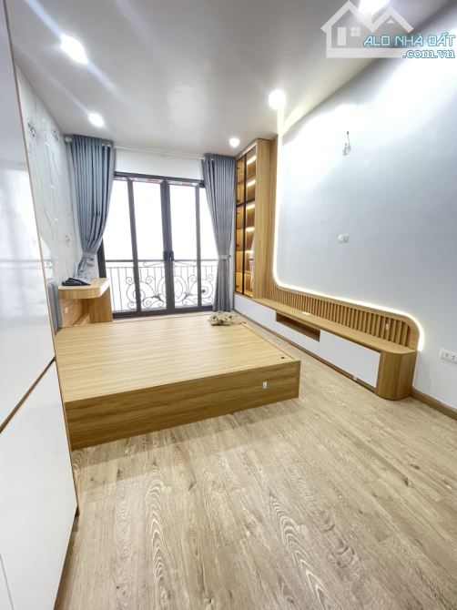 HIẾM - BÁN NHÀ TT CẦU GIẤY – NGÕ THÔNG, NÔNG – Ô TÔ TRÁNH GẦN NHÀ - 35M - NHỈNH 7 TỶ