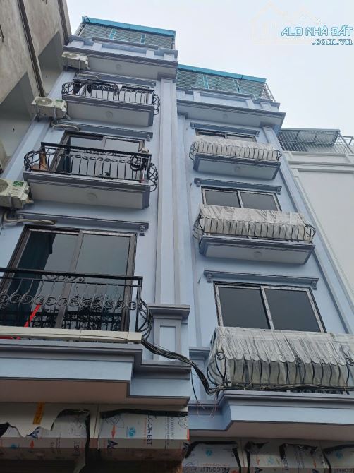 Nhà đẹp Vân Canh – 42m2 - 5T, ngõ thông thoáng, ô tô Gần FPT, ĐH Công Nghiệp, giá 5.3 tỷ