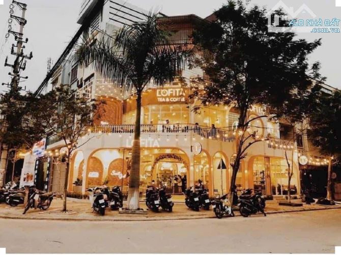 CHO THUÊ MBKD  NGUYỄN VĂN TUYẾT – ĐỐNG ĐA, DT120M2, MT12M, VỊ TRÍ ĐẸP.