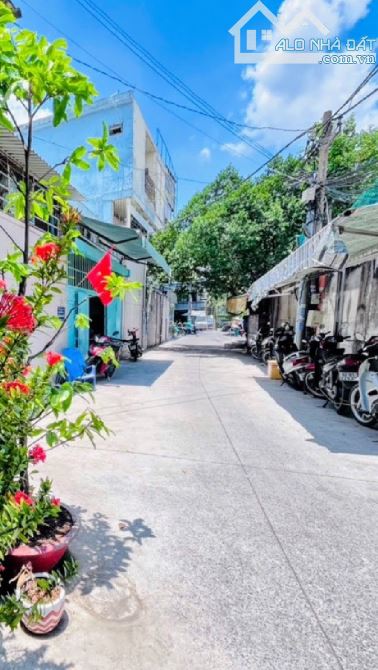 CHỦ BỎ PHỐ VỀ QUÊ DƯỠNG GIÀ, Cần Ra GẤP Căn HXT Phạm Hùng Ngang 3,7x15m 3Tầng Nhỉnh 7 TỷTL