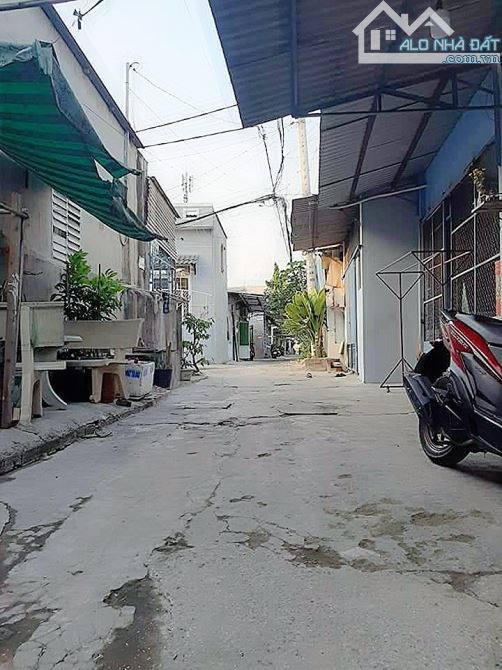 Bán nhà gần đường lê trọng tấn bình hưng hoà